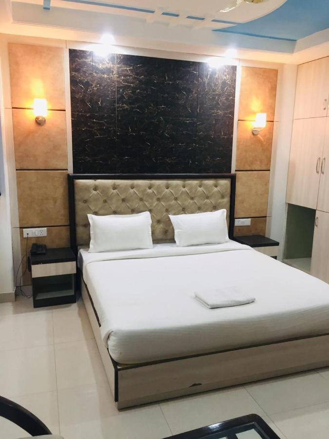 The Magnum Bed & Breakfast New Delhi Exterior photo