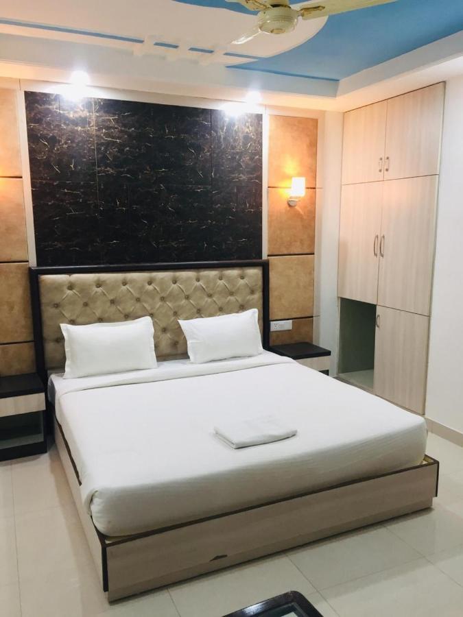 The Magnum Bed & Breakfast New Delhi Exterior photo